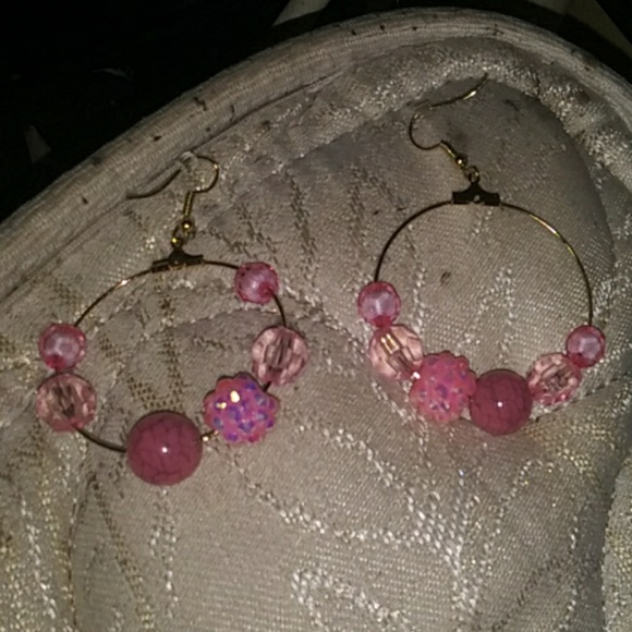 Earrings - Picture 1 of 4